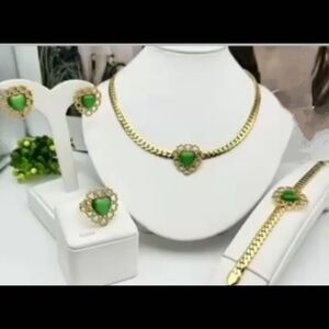 Gold and Green Heart Necklace Set